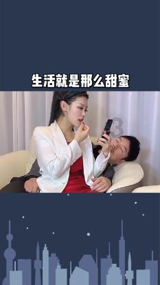 青菜加它这样做,鲜翠可口,做法简单,你也可以做!
